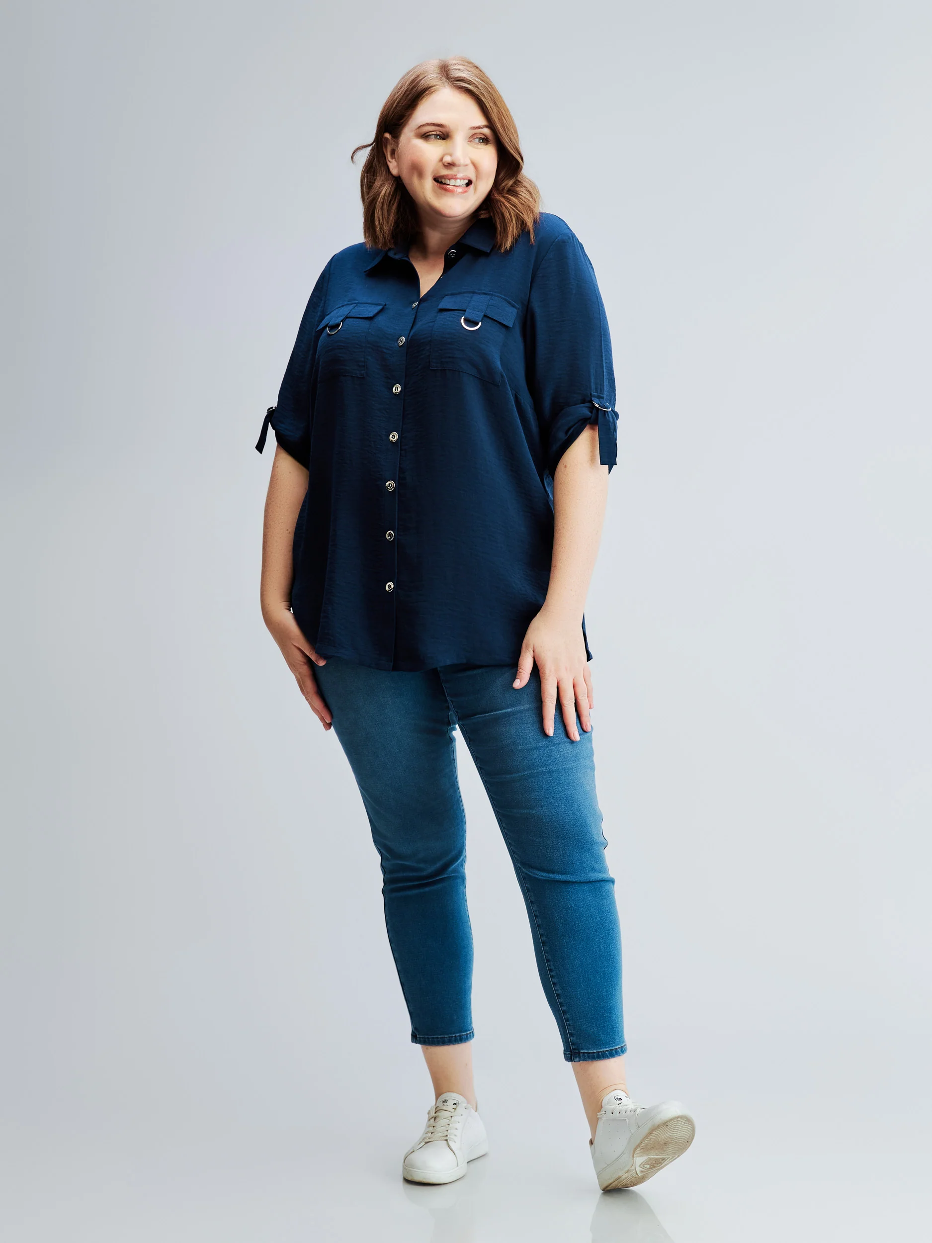 Blouse à manches 3/4 avec boutons – Image 3