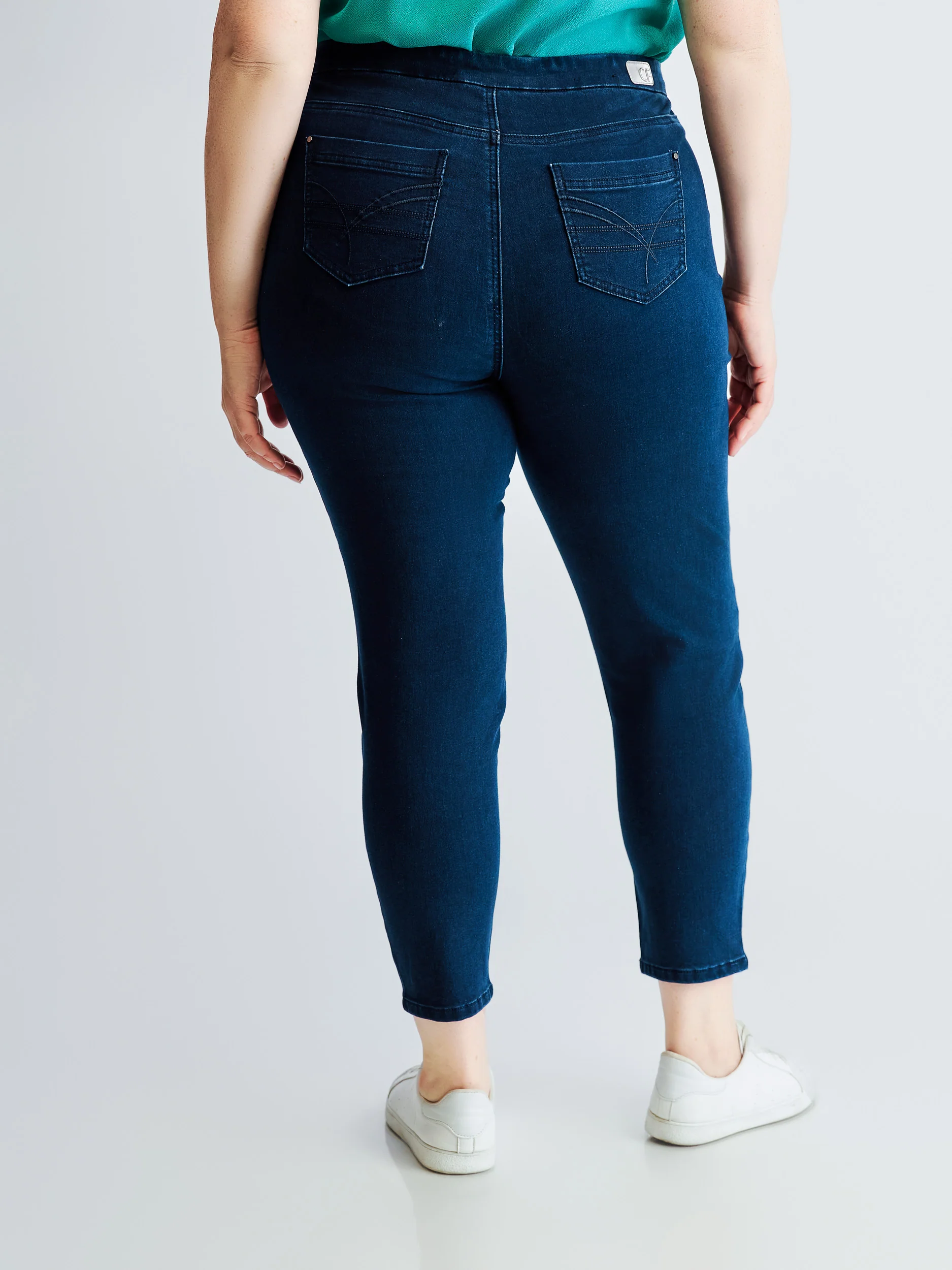 Jean skinny ajusté à enfiler – Image 8