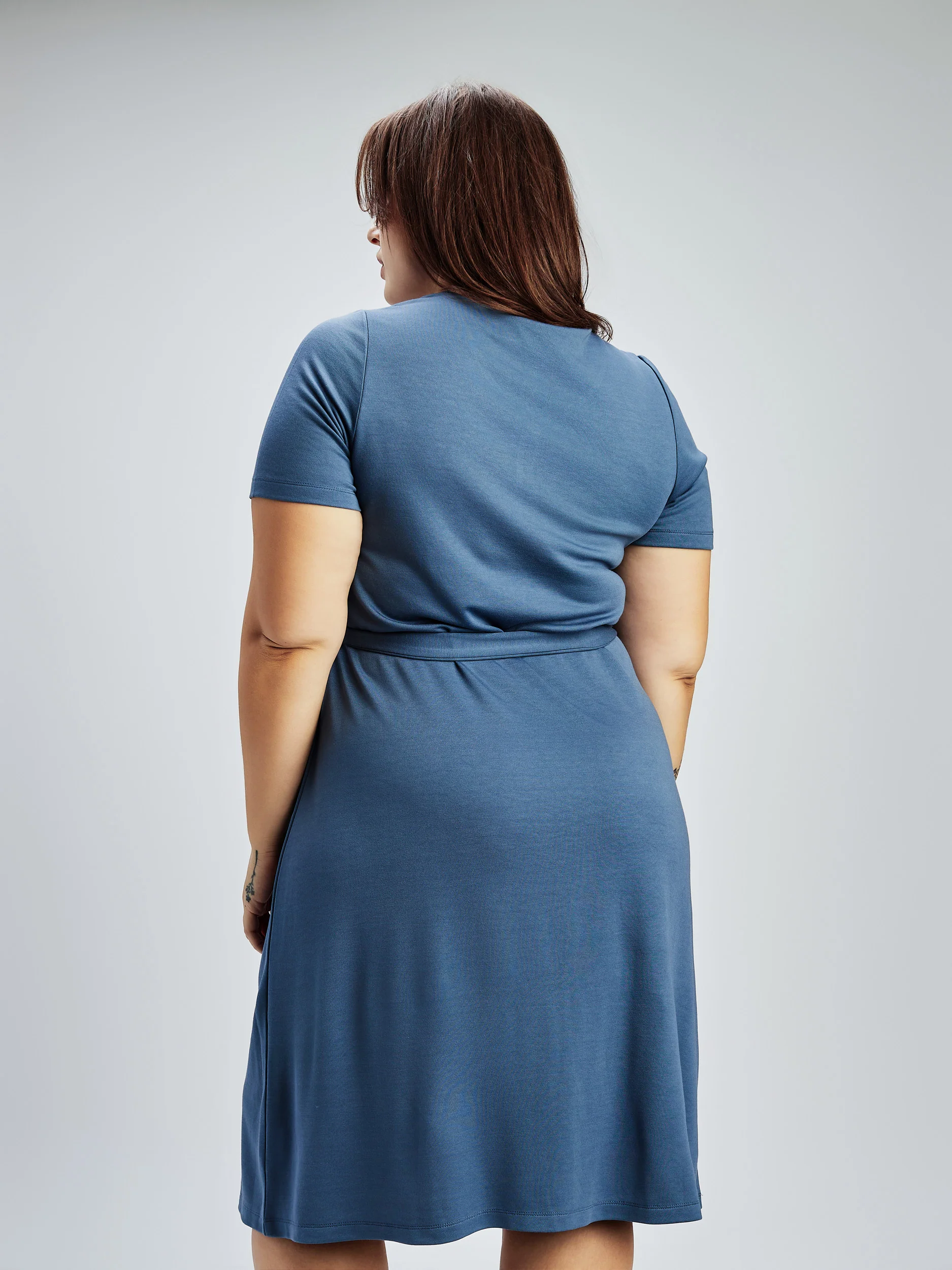 Robe midi évasée en tricot – Image 8