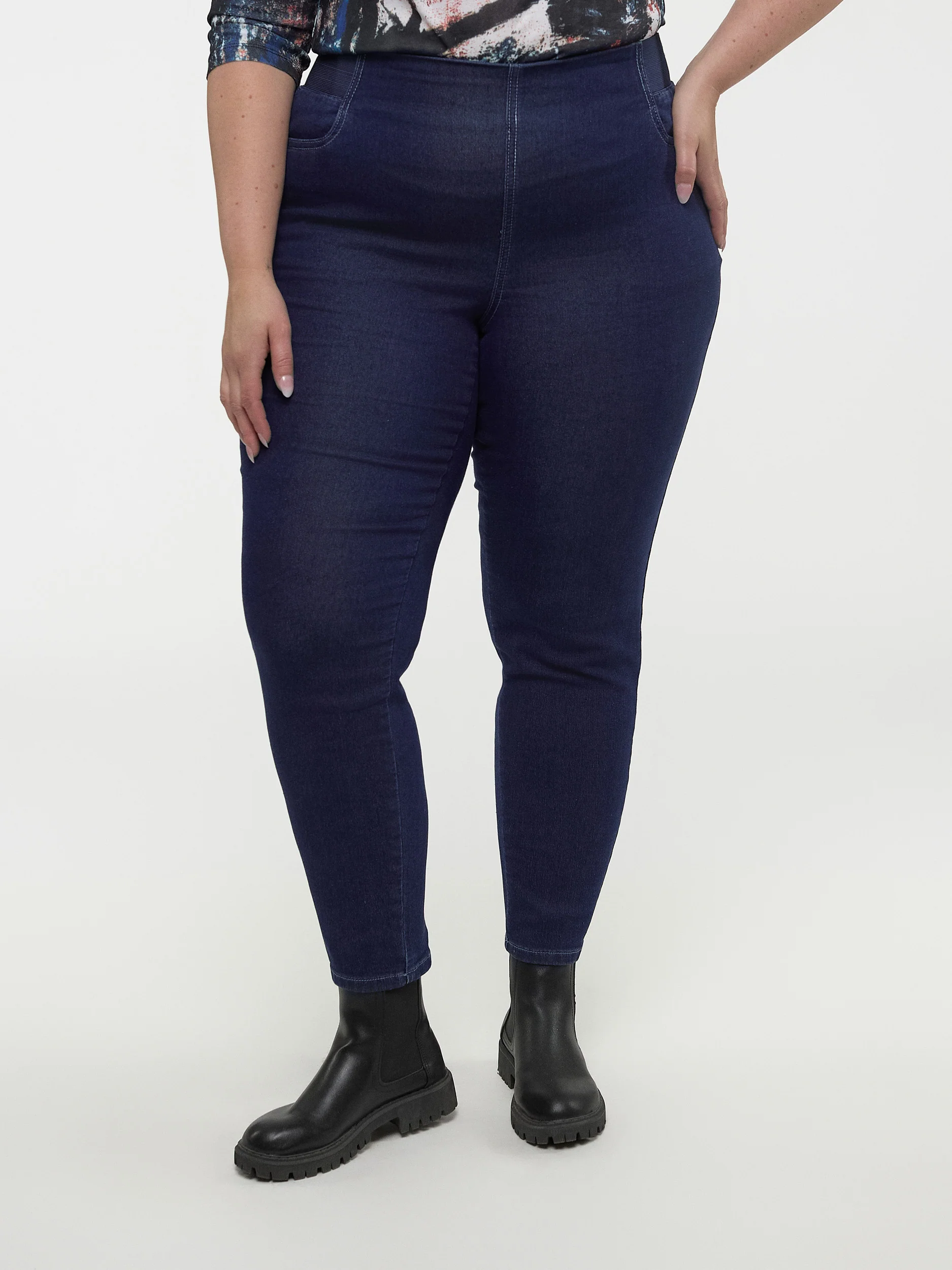 Jean skinny ajusté à enfiler – Image 3