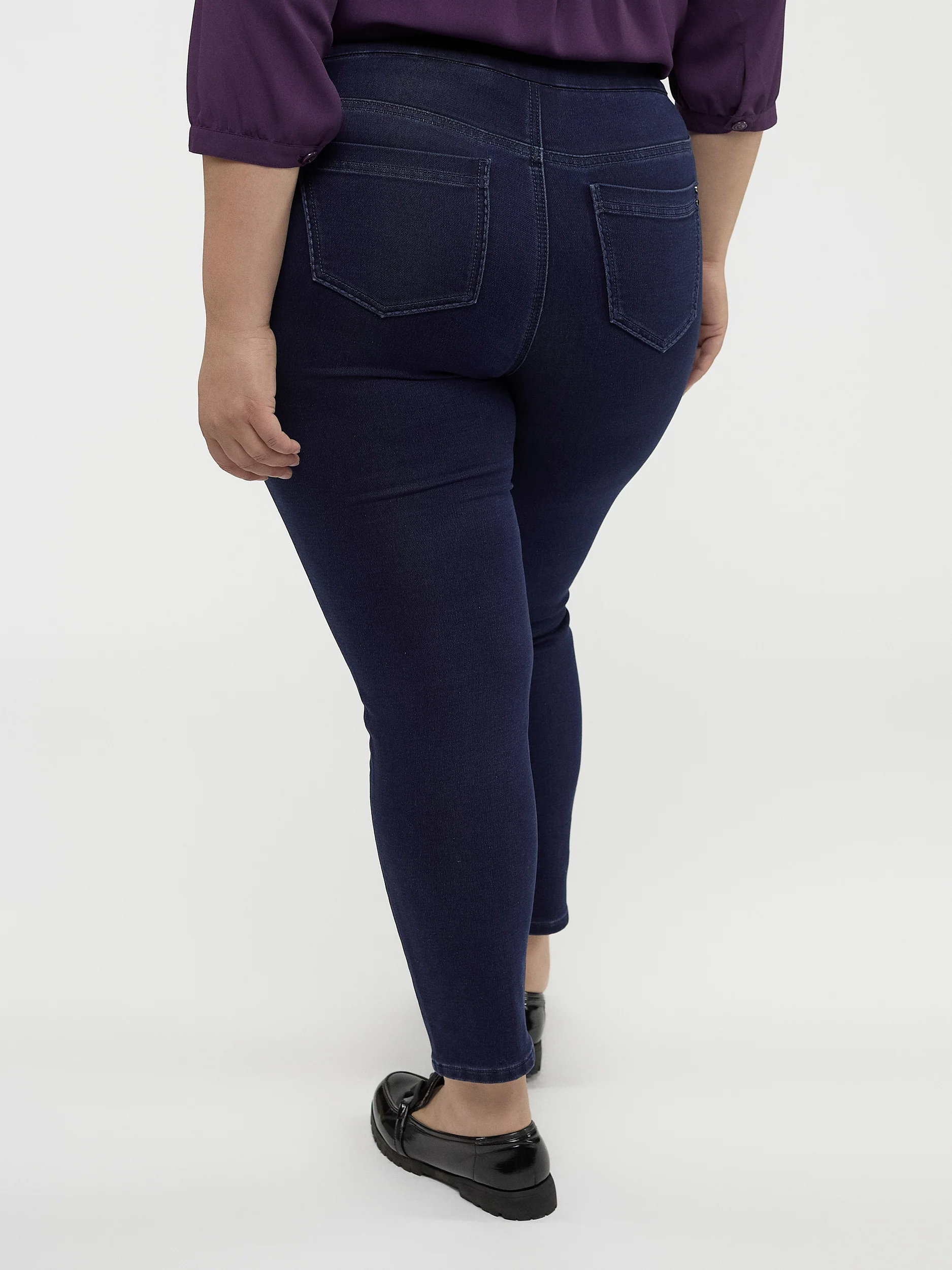 Jean skinny ajusté à enfiler – Image 8