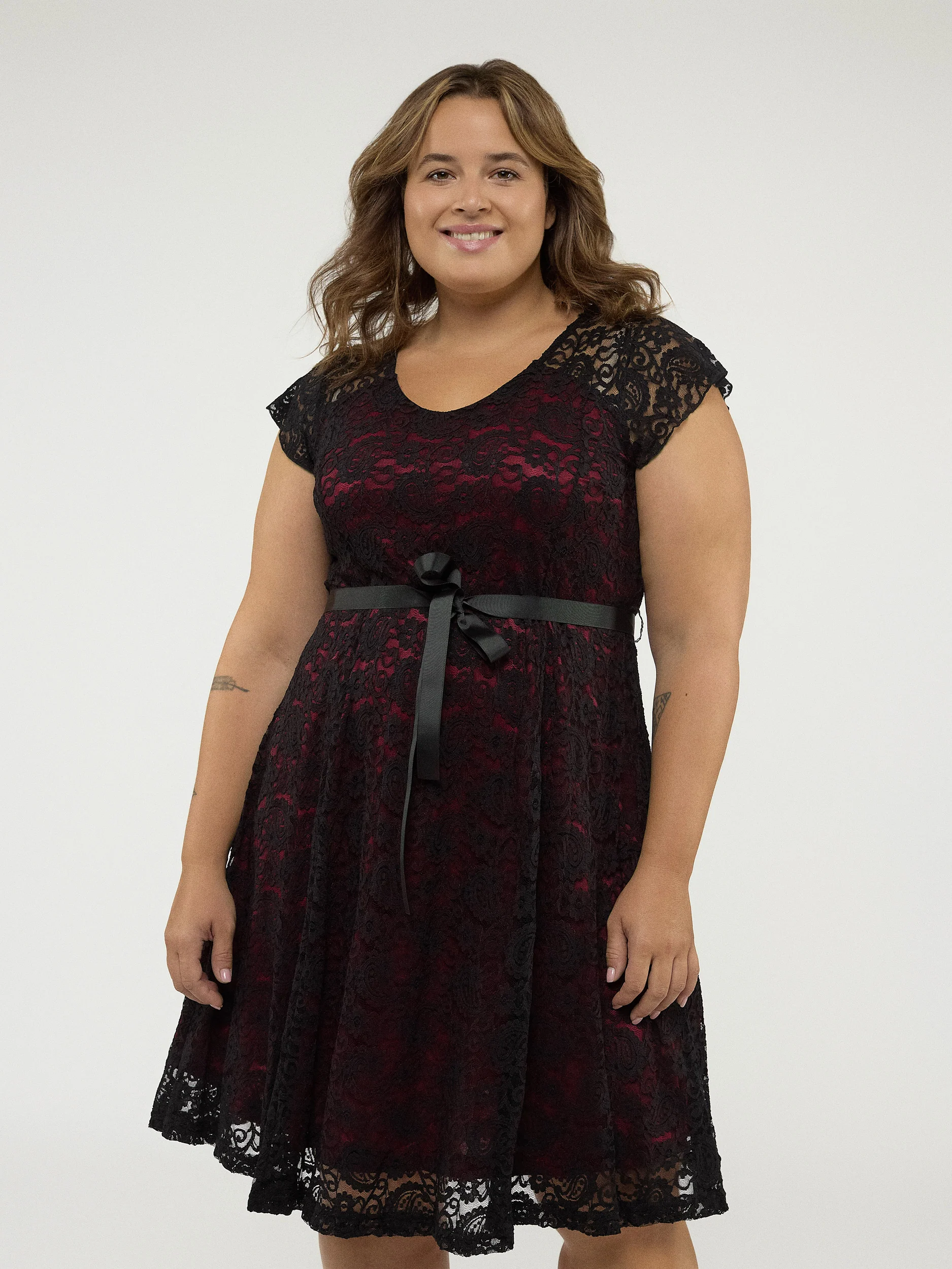 Robe midi évasée en tricot – Image 3