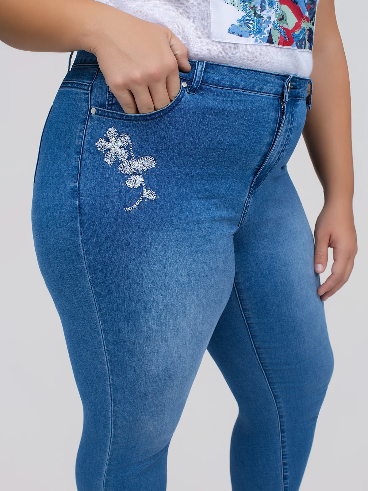 Jean skinny ajusté à la cheville – Image 5