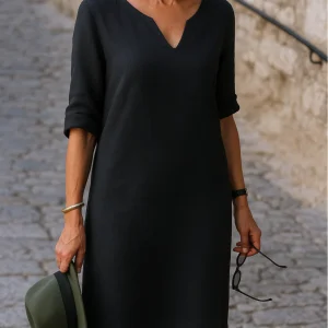 Ria ~ Robe élégante à col en V