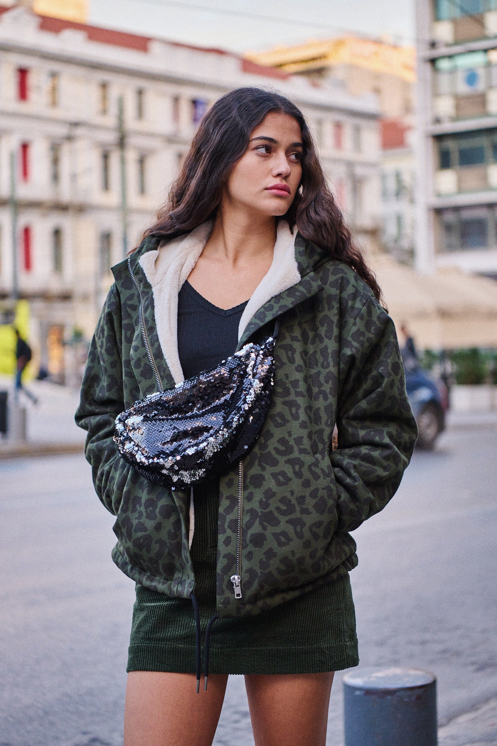 Banane Alban à sequins – Image 4