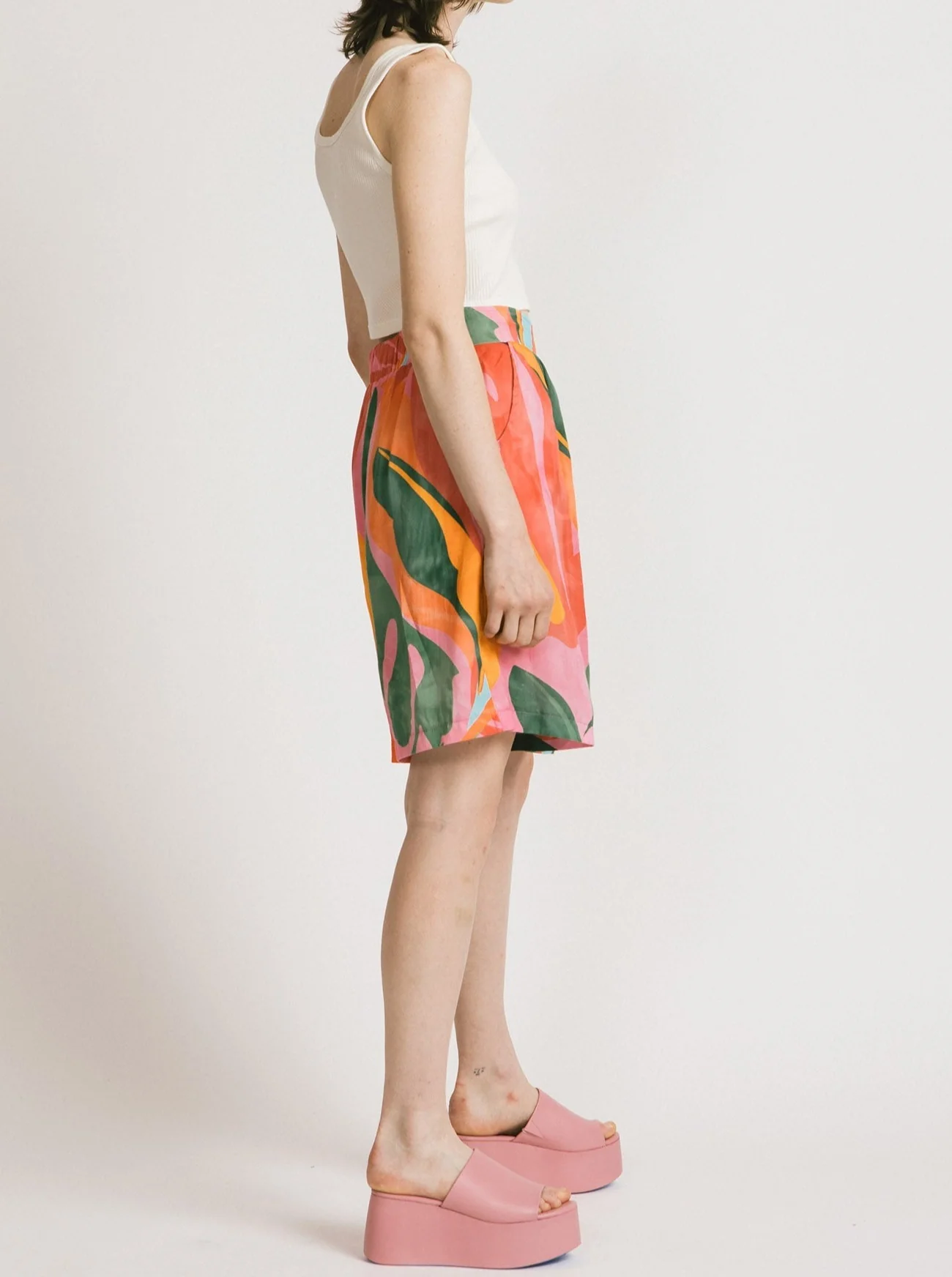 ALLISON WONDERLAND Short Grenada - Rose Floral – Image 4