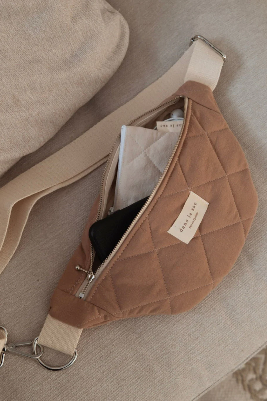 DANS LE SAC Sac Banane Matelassé – Image 5