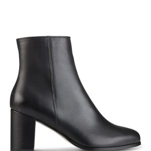 <!-- x-tinymce/html -->Eva