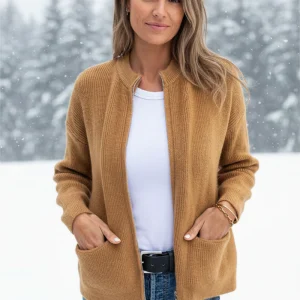 Ambre ~ gilet zippée en maille au chic moderne