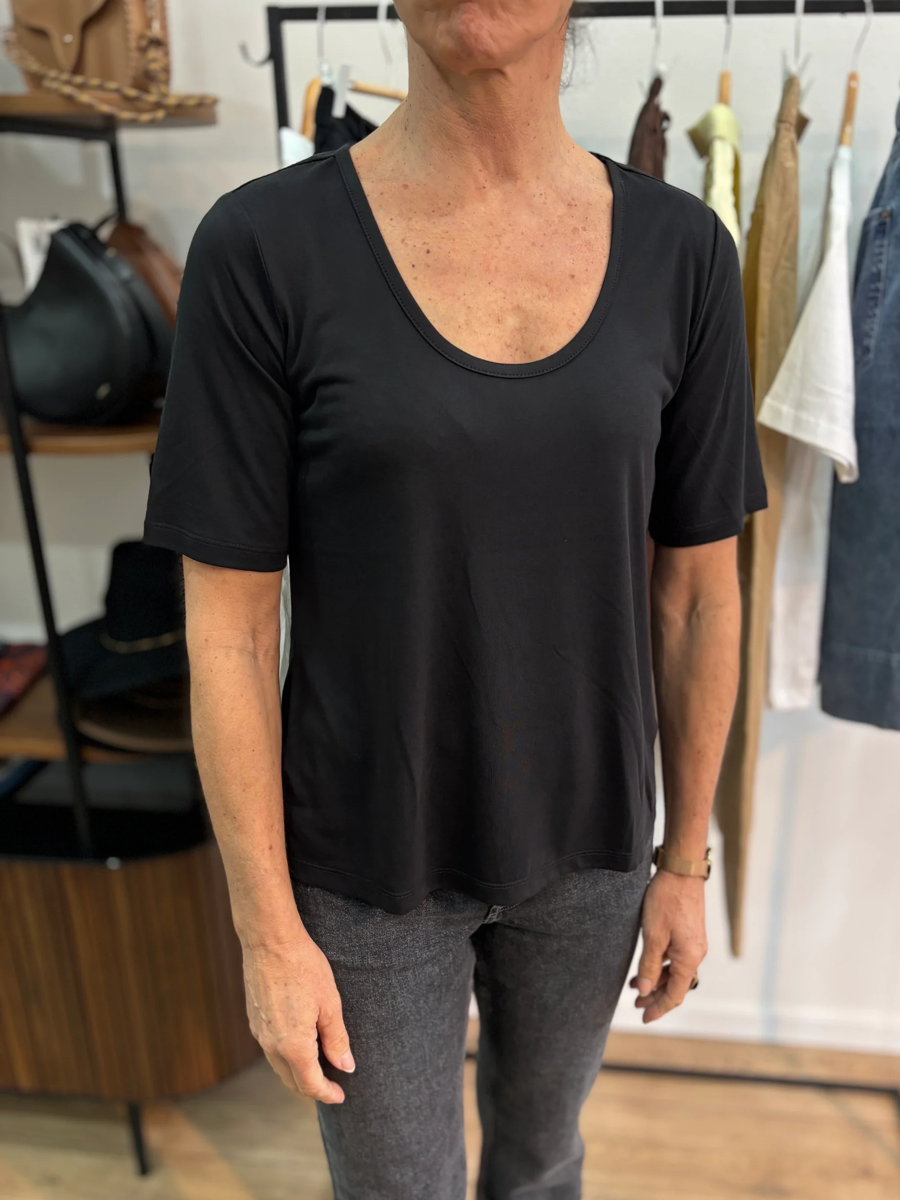 T-shirt col rond - YERSÉ – Image 2