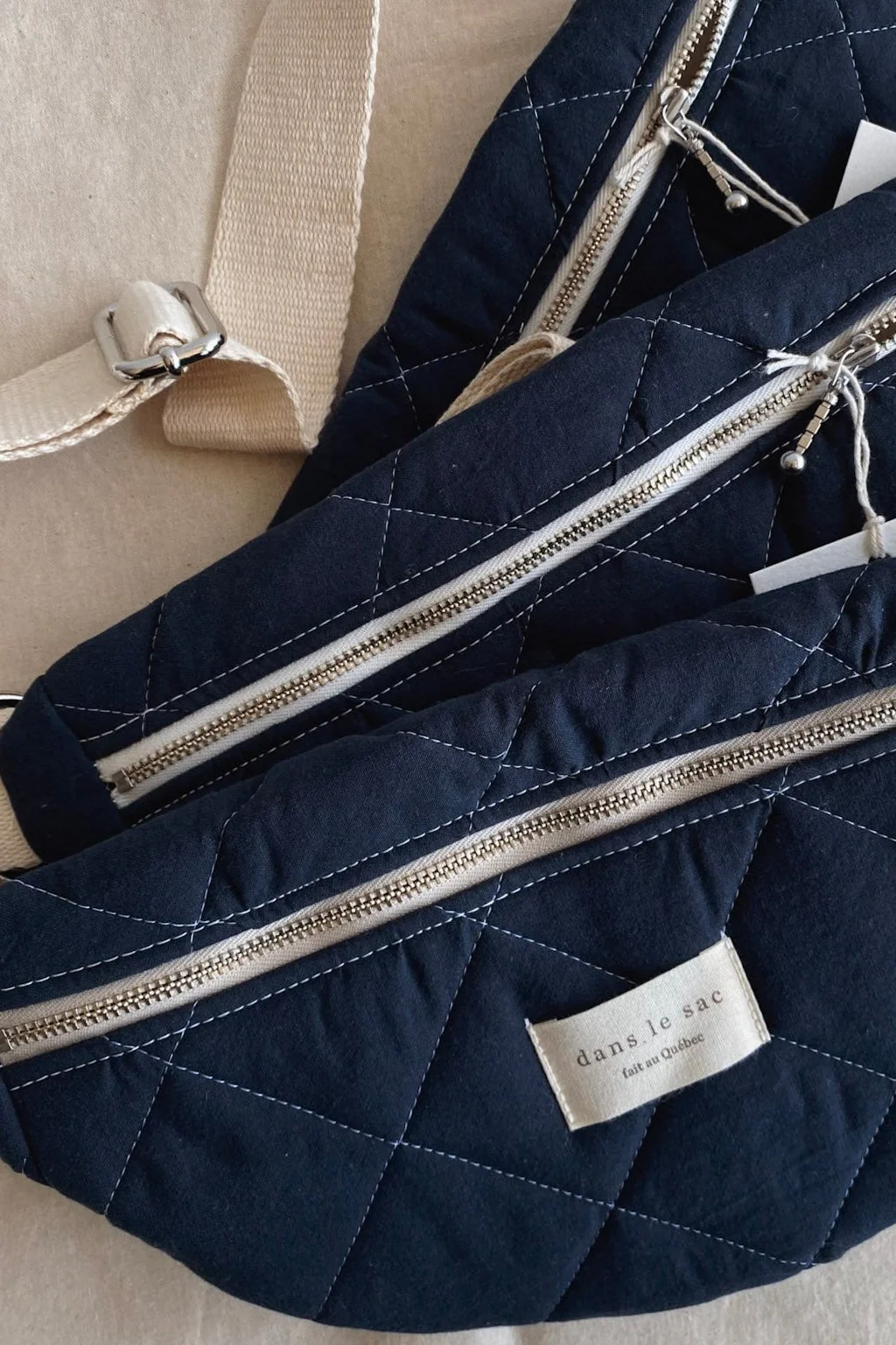 DANS LE SAC Sac Banane Matelassé – Image 4