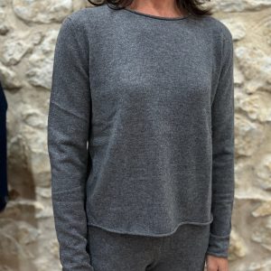 Pull Lilan - NOT SHY