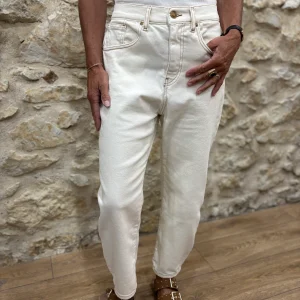 Jean Selly - RED LEGEND