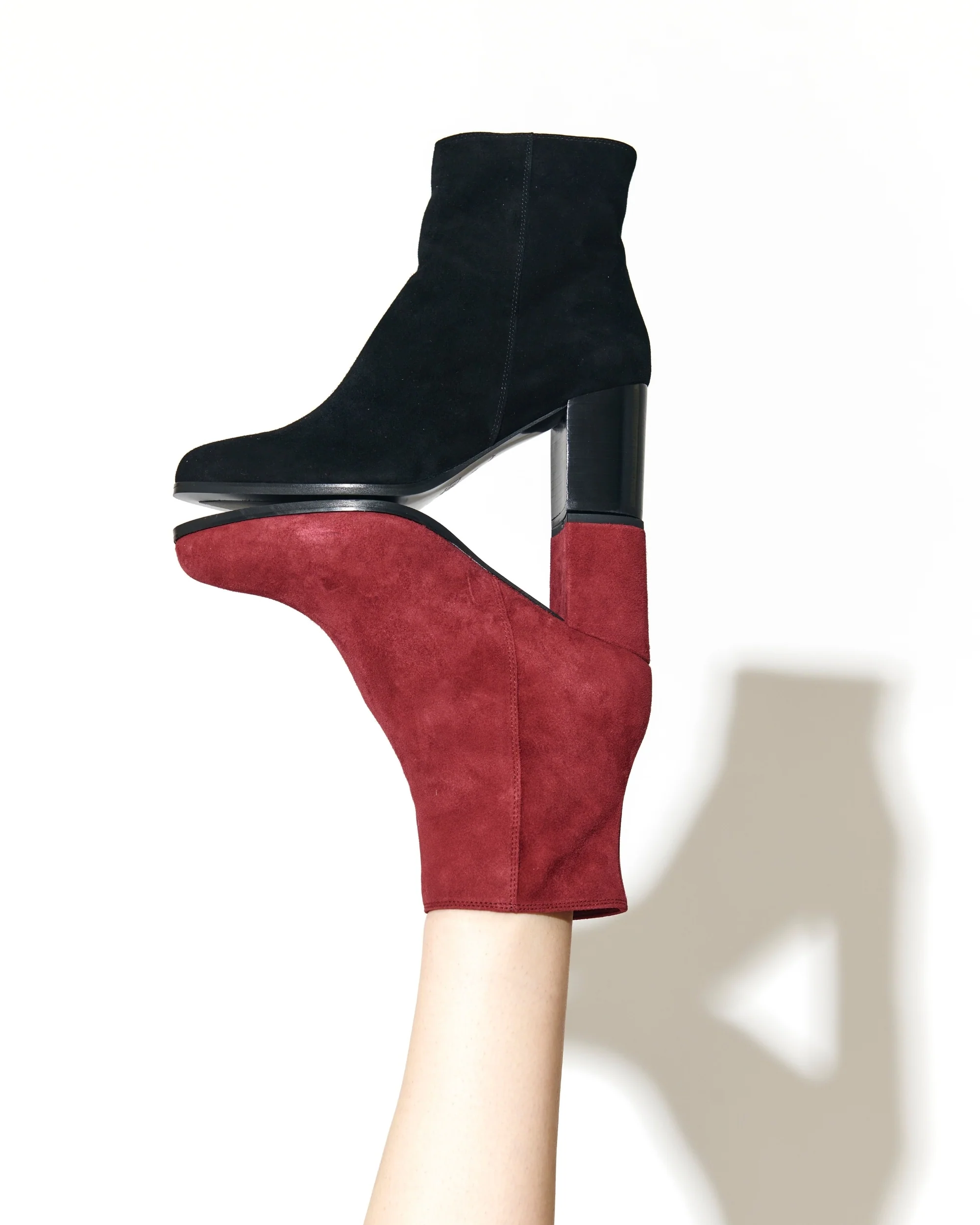 <!-- x-tinymce/html -->Eva – Image 3