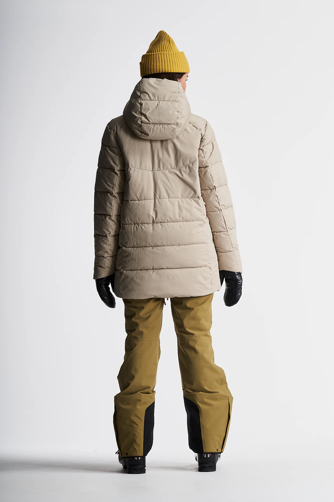 Manteau isolé Riya pour femmes – Image 7