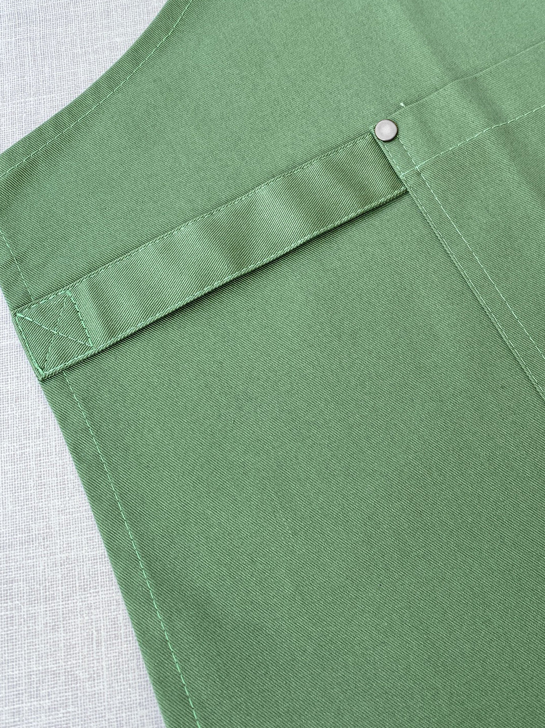 Bib Apron Frankfurt – Image 7