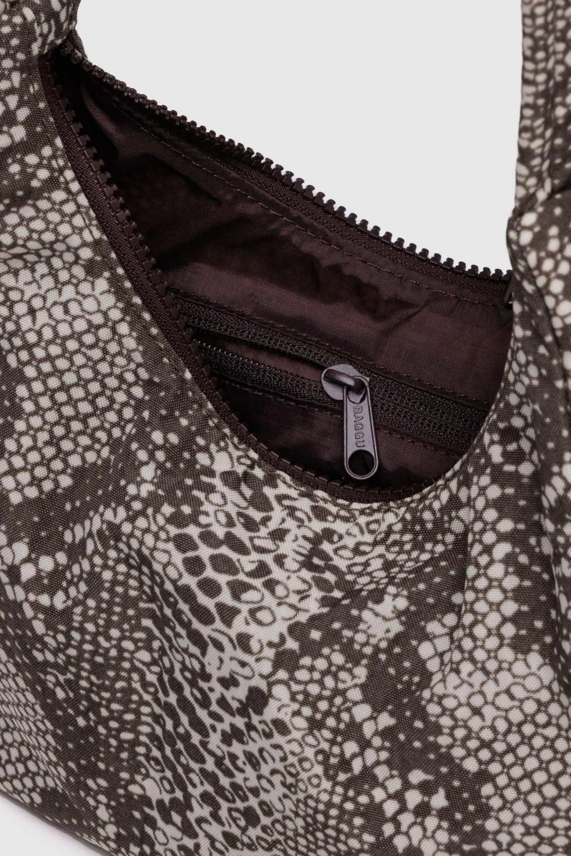 BAGGU Sac Bandoulière Nylon Mini - Snakeskin – Image 4