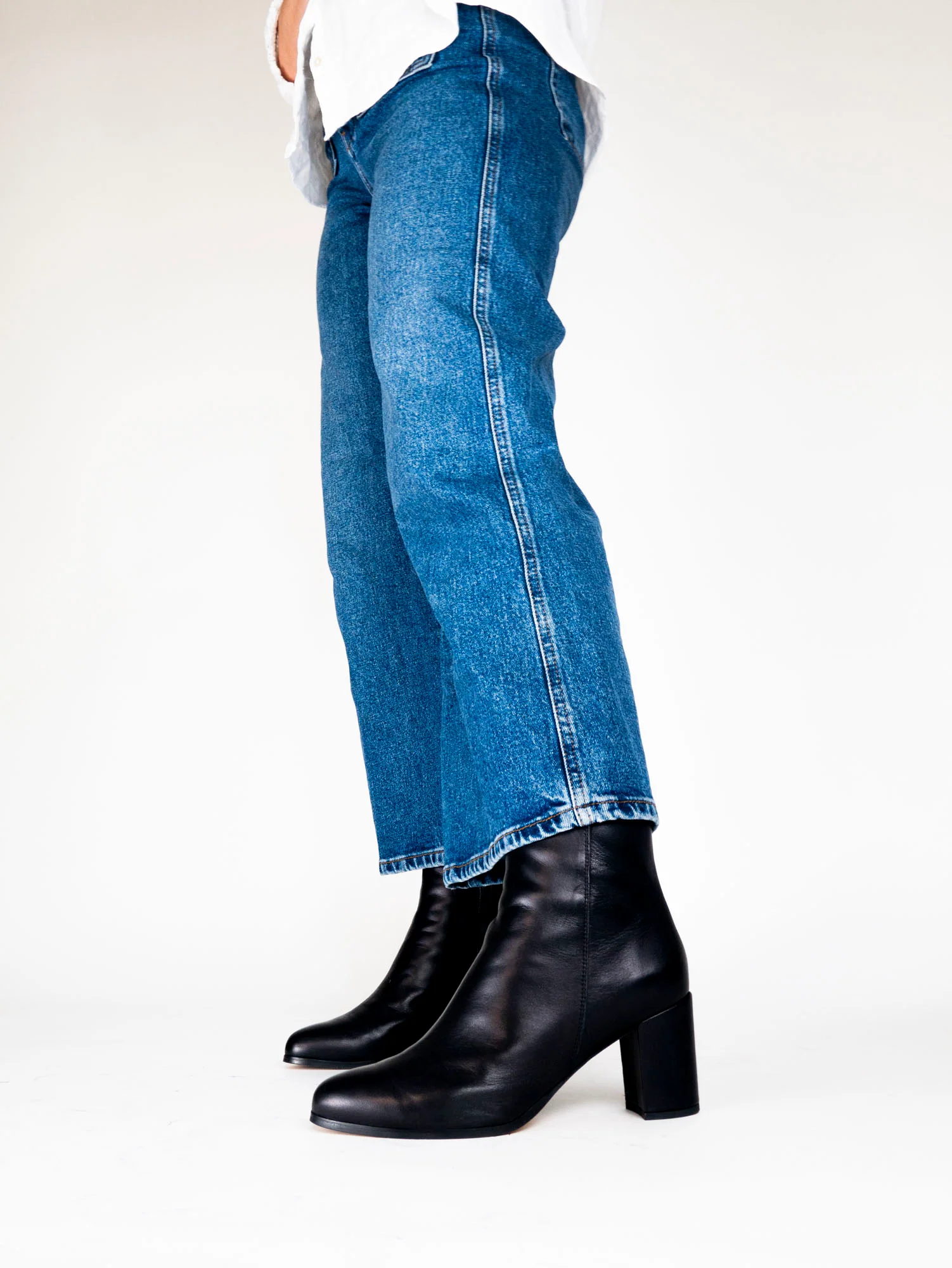 <!-- x-tinymce/html -->Eva – Image 3