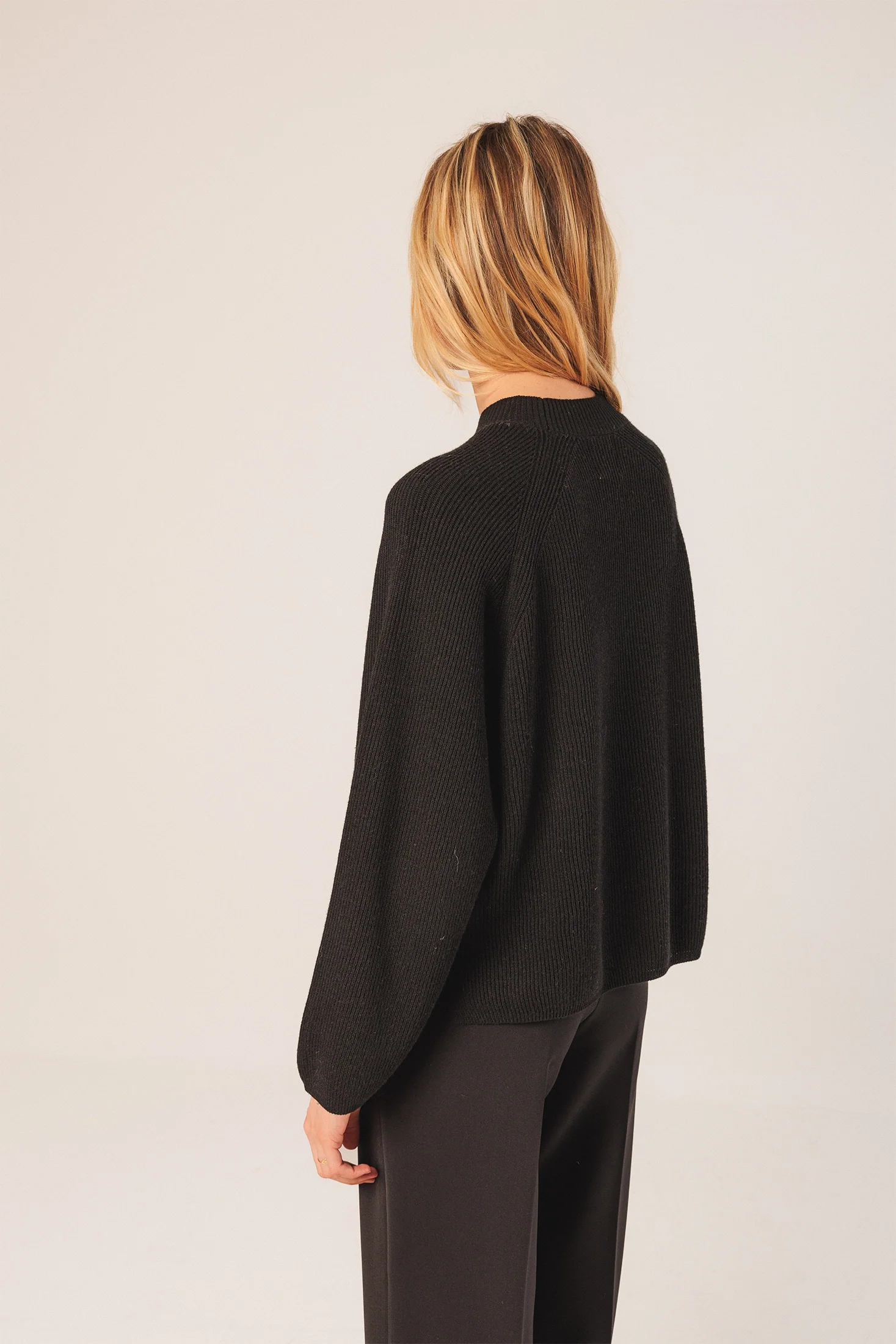 JERSEY CANALÉ CUELLO PERKINS – Image 4